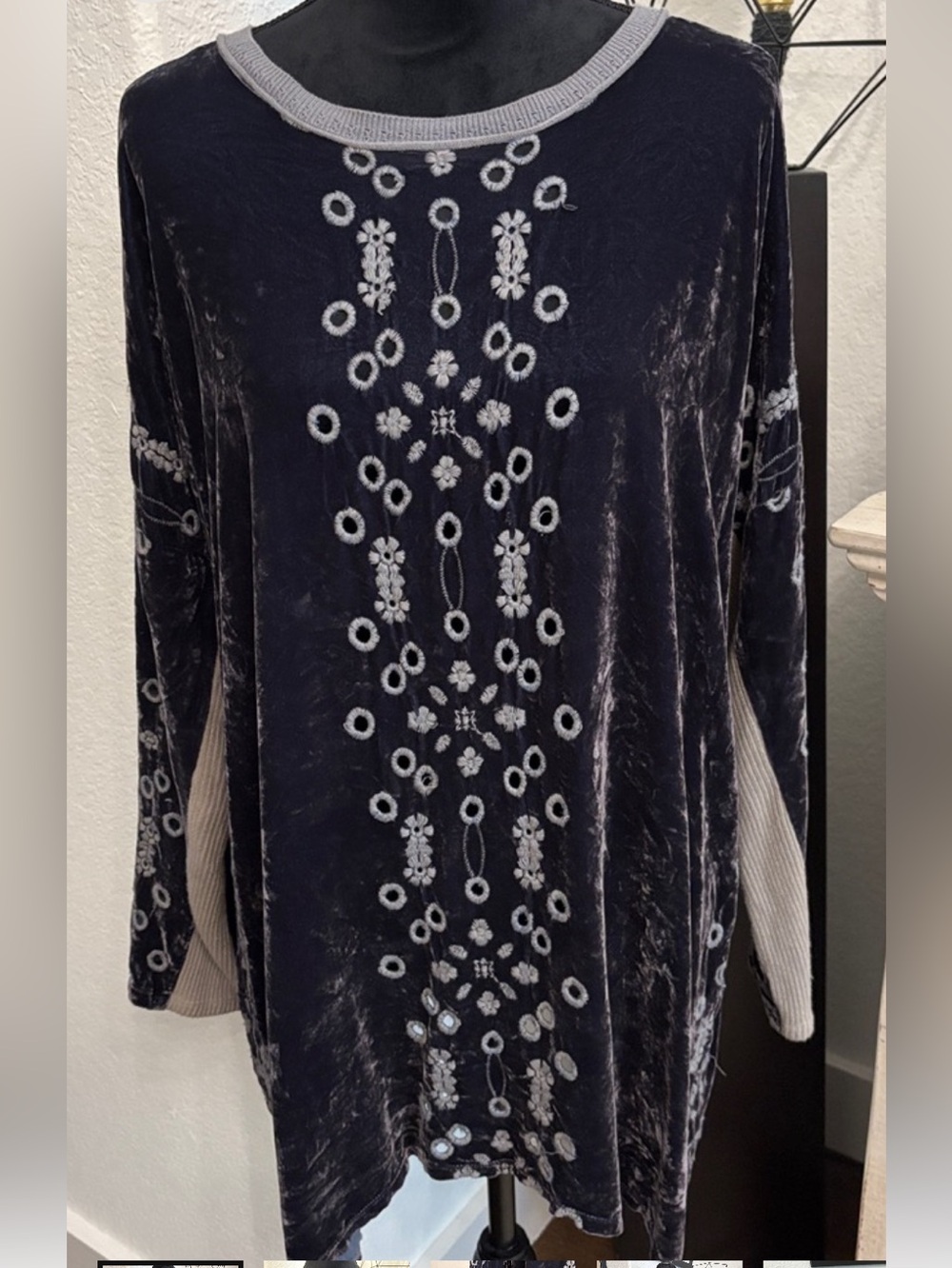 Johnny Was Women’s Velvet Embroidered Tunic Top - Black